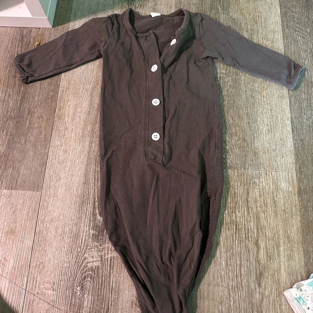 8 piece gender neutral‎ 0-3M lot